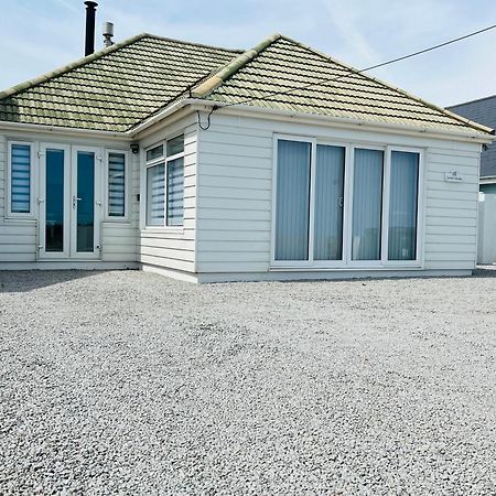 Pass The Keys Fabulous Beach Front Holiday Location Lydd Exteriér fotografie