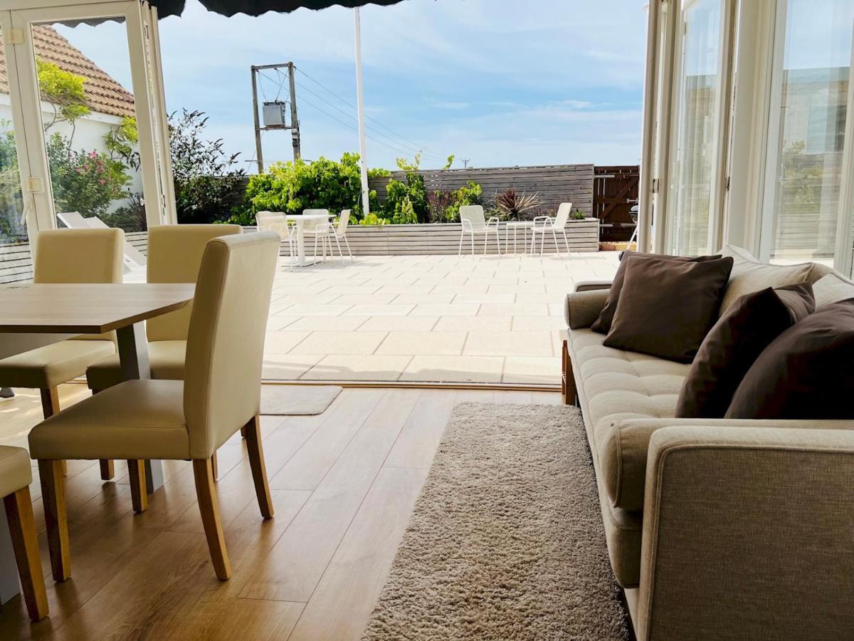 Pass The Keys Fabulous Beach Front Holiday Location Lydd Exteriér fotografie